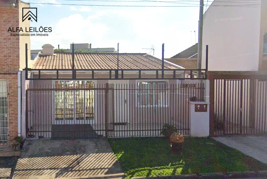 Casa com 60m² e Terreno de 200m² em São José dos Pinhais