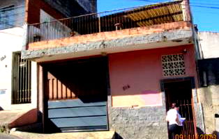 Casa com 2 Quartos, Suíte e Garagem em Área de 137m²