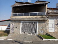 Casa com 4 Quartos e 2 Vagas em Caieiras