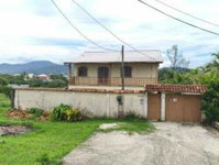 Casa com 3 quartos e 4 banheiros em condomínio no Balneário Jaconé