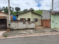 Casa com 2 Quartos e Área de Serviço em Itapira
