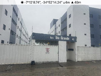 Apartamento com 2 Quartos e Varanda em João Pessoa