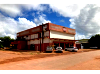 Prédio comercial com 759,53m², 2 pavimentos, desocupado