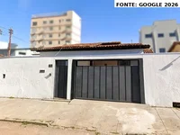 Casa com 3 quartos e 60m² em terreno de 300m²
