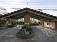 Terreno em Condomínio com 986 m² -