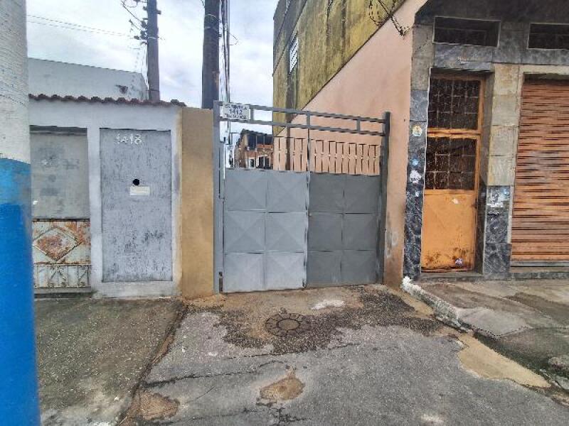 Casa com 2 Quartos em Nilópolis/RJ
