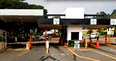 Casa em Condomínio com 897 m² - Ocupado