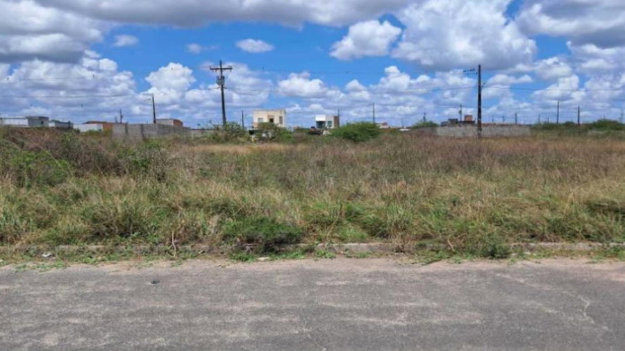 Terreno no Loteamento Vivari com 140 m² em Feira de Santana