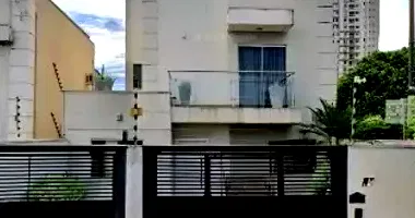 Casa com 130,53m² construídos em Jardim Califórnia