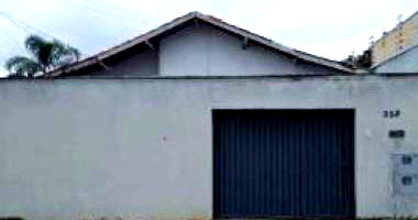 Casa com 3 quartos, 2 banheiros, 1 vaga, 184m² construída, ocupada