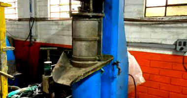 Moinho para moer tinta 30cv em bom estado