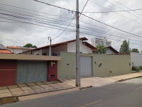 Casa Residencial em Teresina com 5 Quartos e 2 Banheiros