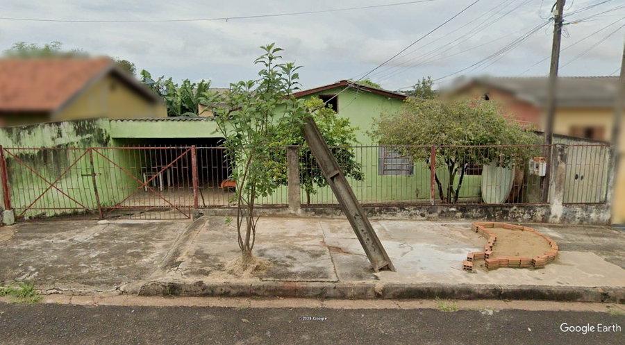 Imóvel com 377,40m² e 207,12m² construídos em Londrina/PR