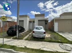 Casa com 2 quartos e 1 vaga em Feira de Santana - BA