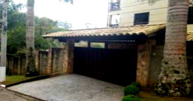 Casa Ocupada de 775m² no Bosque dos Pires em Cotia/SP