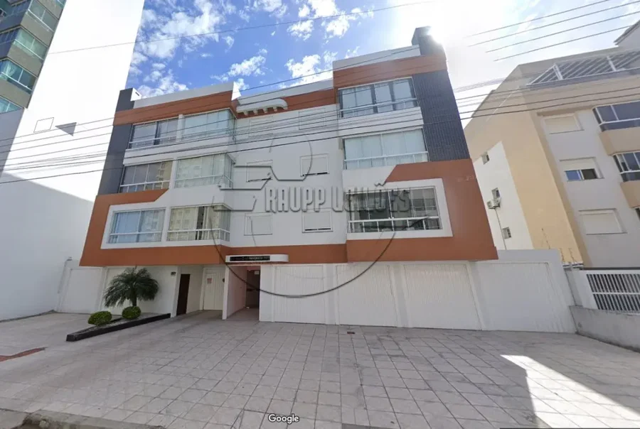 Apartamento com 57m² e Box em Edifício Residencial
