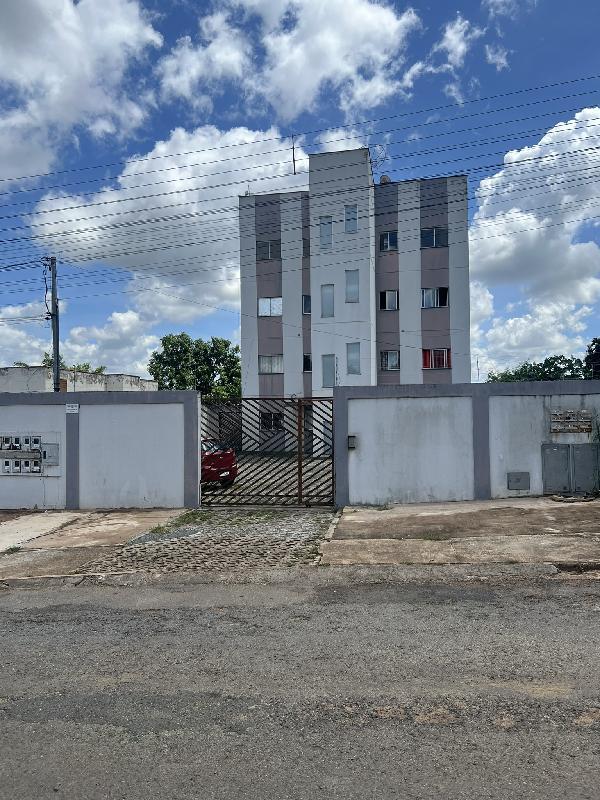 Apartamento com 2 quartos, 2 banheiros e 1 vaga