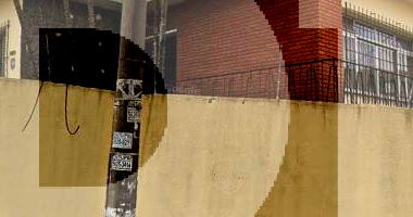 Casa com 3 pavimentos e piscina em Taboão