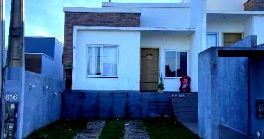 Casa com 2 Quartos e Varandas em Pinhalzinho - SC
