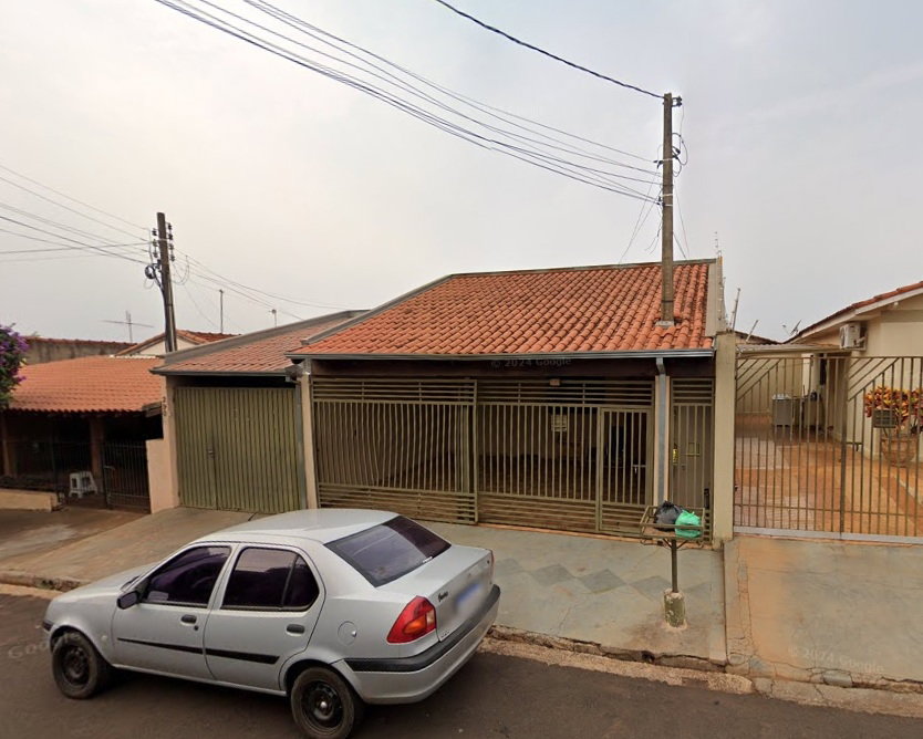 Prédio Residencial com 342m² em Santa Cruz do Rio Pardo/SP