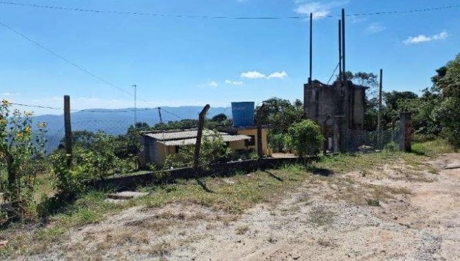 Casa e Galpão em Terreno 2.360 m² - Chácaras Hortolândia