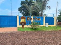 Lote urbano com abrigo para carro e barco, 350m²