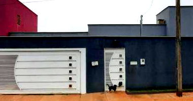 Casa com 3 quartos, 2 banheiros e 176m² construída, ocupada