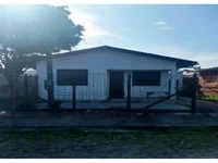 Casa em Leilão com 4 Quartos e 2 Banheiros em Praia da Cal