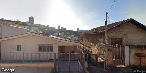Casa com 60m² e Terreno de 240m² em Poços de Caldas/MG