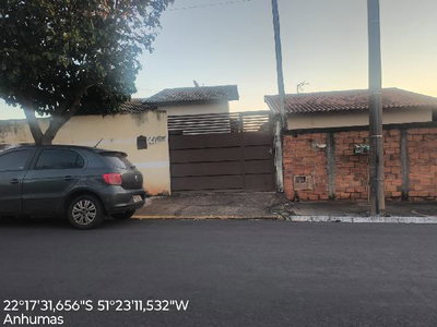 Casa de 73,50 m² em leilão