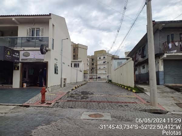 Apartamento 2 quartos, 1 vaga, 66.7m² total, desocupado