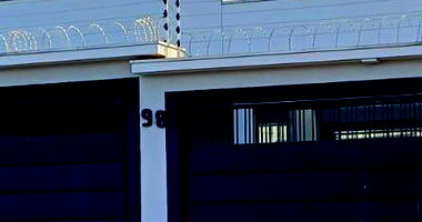 Casa 3 quartos, 2 banheiros, 312m² com piscina - Ocupada