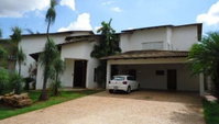 Casa em Condomínio com 6 quartos e 9 banheiros