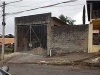 Casa com 250m², 2 quartos, 1 banheiro, ocupada