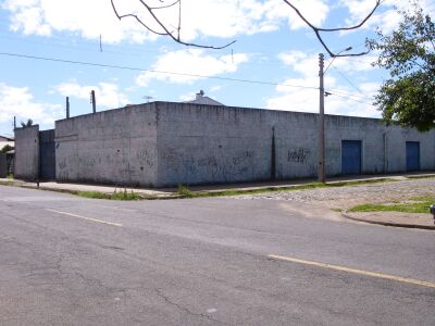 Pavilhão de esquina com 700m² em São Leopoldo