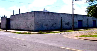 Pavilhão de esquina com 700m² em São Leopoldo