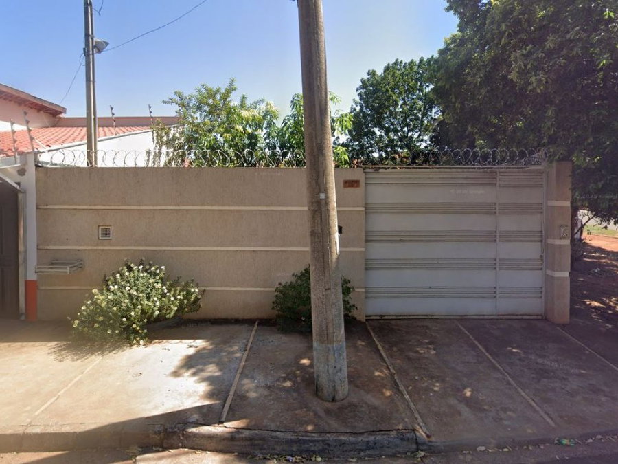 Casa com 1 quarto, 1 banheiro e churrasqueira em Jaboticabal