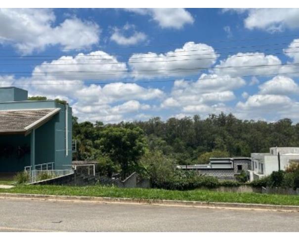 Terreno de 1.000 m² em condomínio residencial