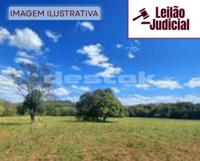 Terreno 3.217m² com frente para BR 414 em Niquelândia/GO