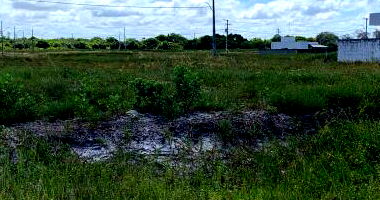 Terreno em Condomínio Belle Ville Litoral Sul com 450m²