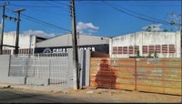 Galpões Comerciais com 569,86m² de Área Construída