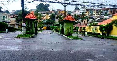 Casa em Condomínio com 209m² construída e 360m² de terreno