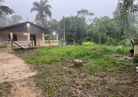 Chácara com 27.200 m² e 230 m² construídos em Embu-Guaçu