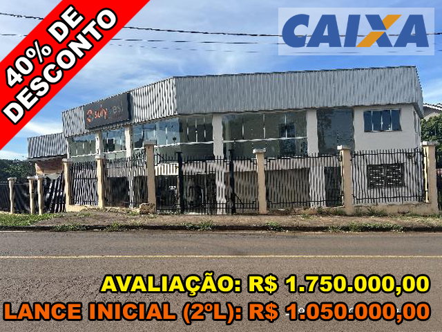 Casa com 923m² de área total e terreno amplo