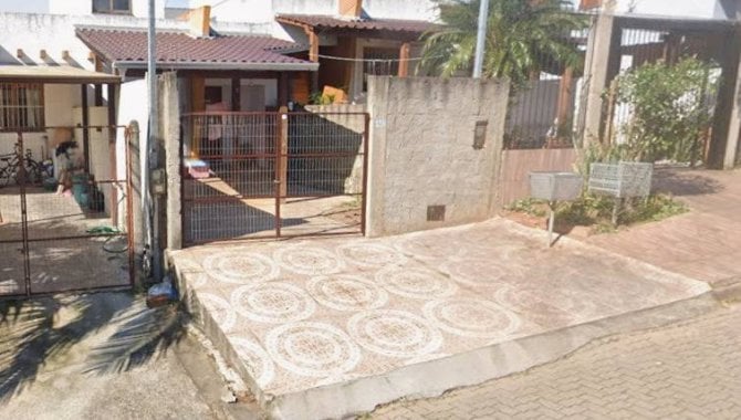 Casa em Condomínio com 2 quartos e 1 banheiro, 61 m², ocupada