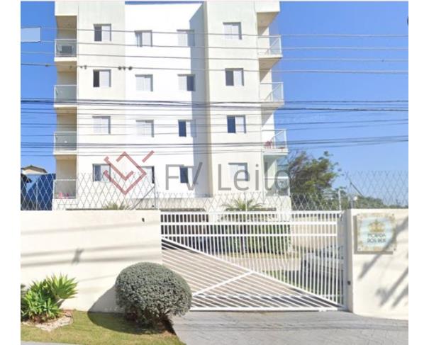 Apartamento moderno com 3 quartos, 2 banheiros e 76m² construídos