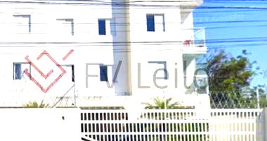 Apartamento moderno com 3 quartos, 2 banheiros e 76m² construídos