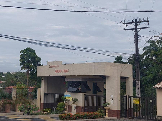 Casa em Condomínio Ocupada em Lauro de Freitas - BA