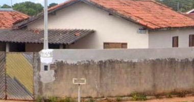 Casa com 2 quartos, 1 banheiro e 39,57m² construída em terreno de 212m²