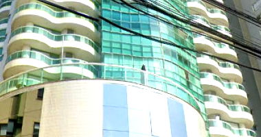 Box de Garagem com Depósito em Balneário Camboriú